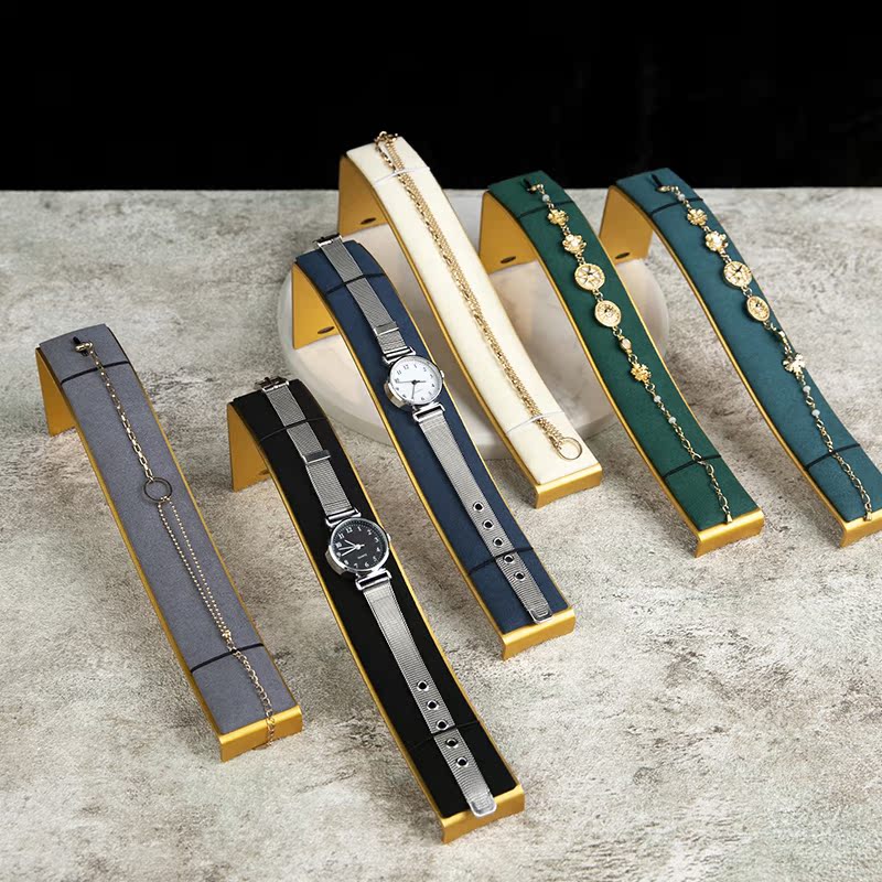 Luxury Watch Shop - Tek Bilezikler Için High-end Takı Ekran