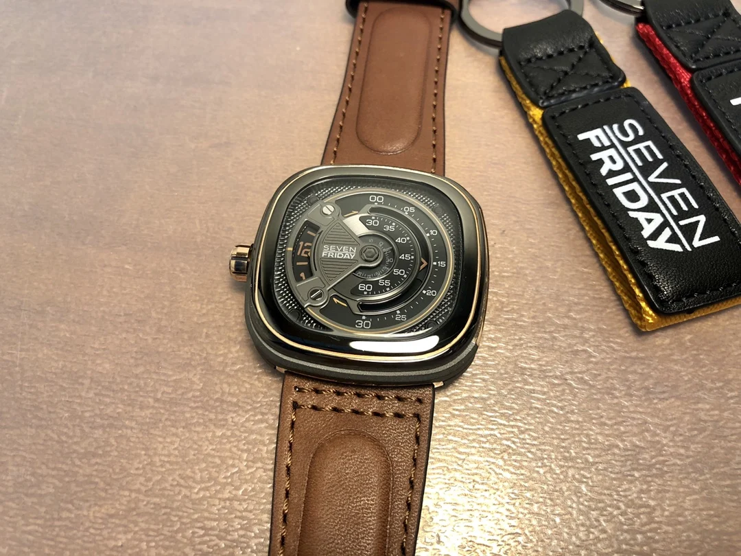 Yedi cuma izle M2B/01 erkekler - Luxury Watch Low Price incelemesi ve fiyatı