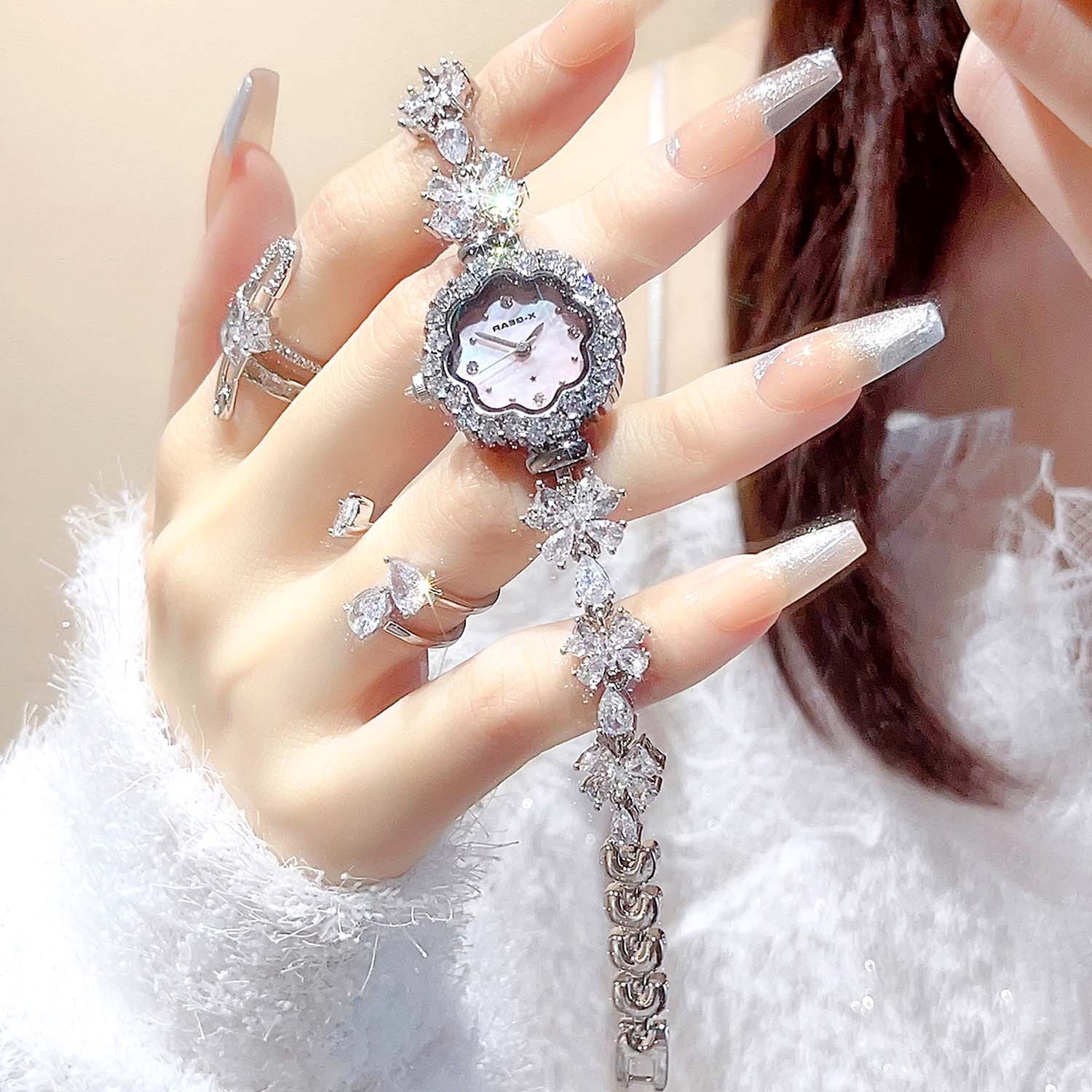 X-GEAR Kelebek Bileklik Saat P - Luxury X I Watch incelemesi ve fiyatı