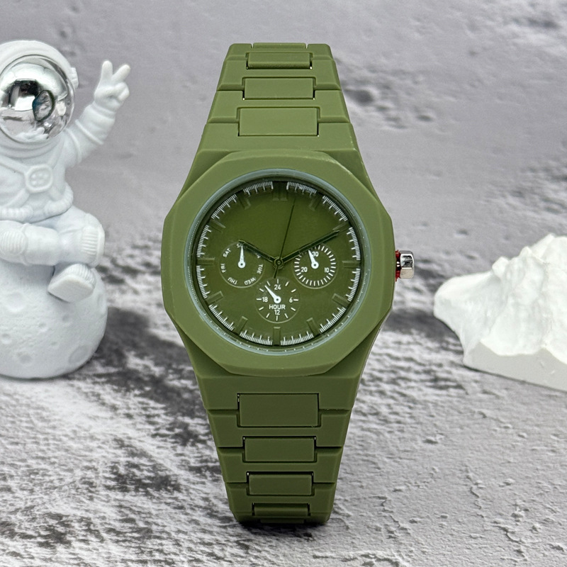 Ünlü Marka Sahte Üç Gözlü Kadr - Luxury Watch Exchange incelemesi ve fiyatı